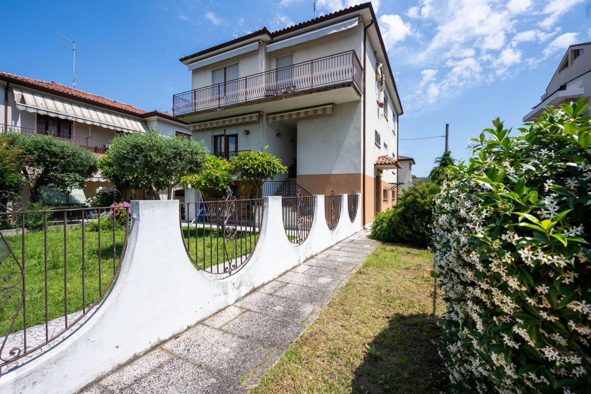 Casa 94 - Bright Apartment, 15Min From Venice ファヴァロ・ヴェネト エクステリア 写真
